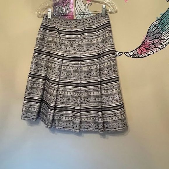 Women's Nine West Pleated Skirt - Picture 2 of 3